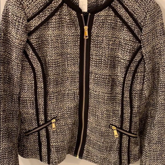 Fashionable jacket - Picture 2 of 4